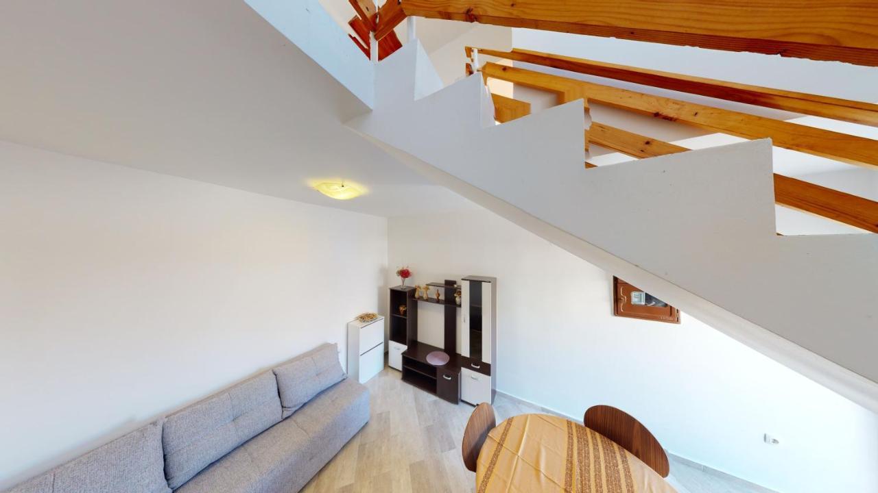 ميتغنا Apartments Riva المظهر الخارجي الصورة