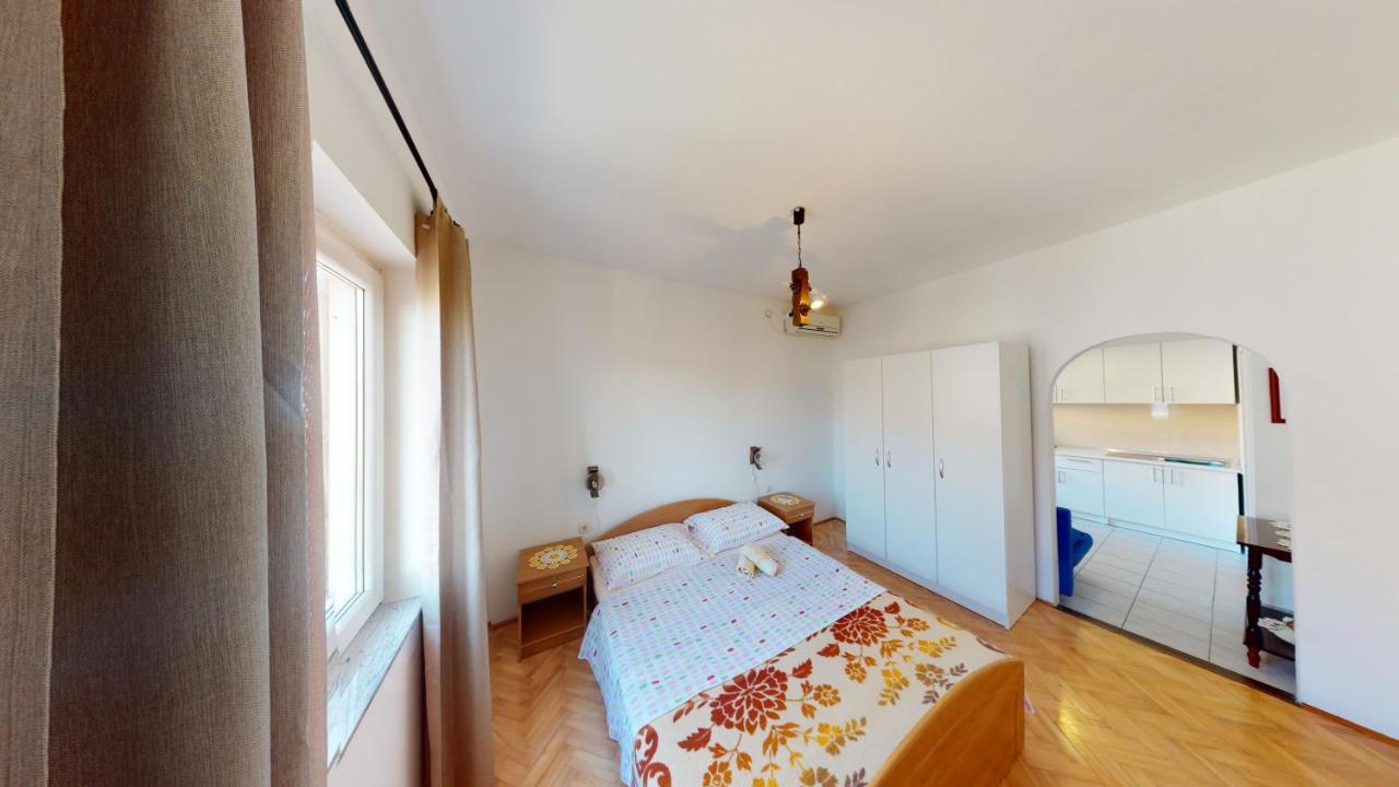 ميتغنا Apartments Riva المظهر الخارجي الصورة