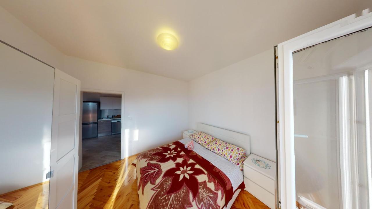 ميتغنا Apartments Riva المظهر الخارجي الصورة
