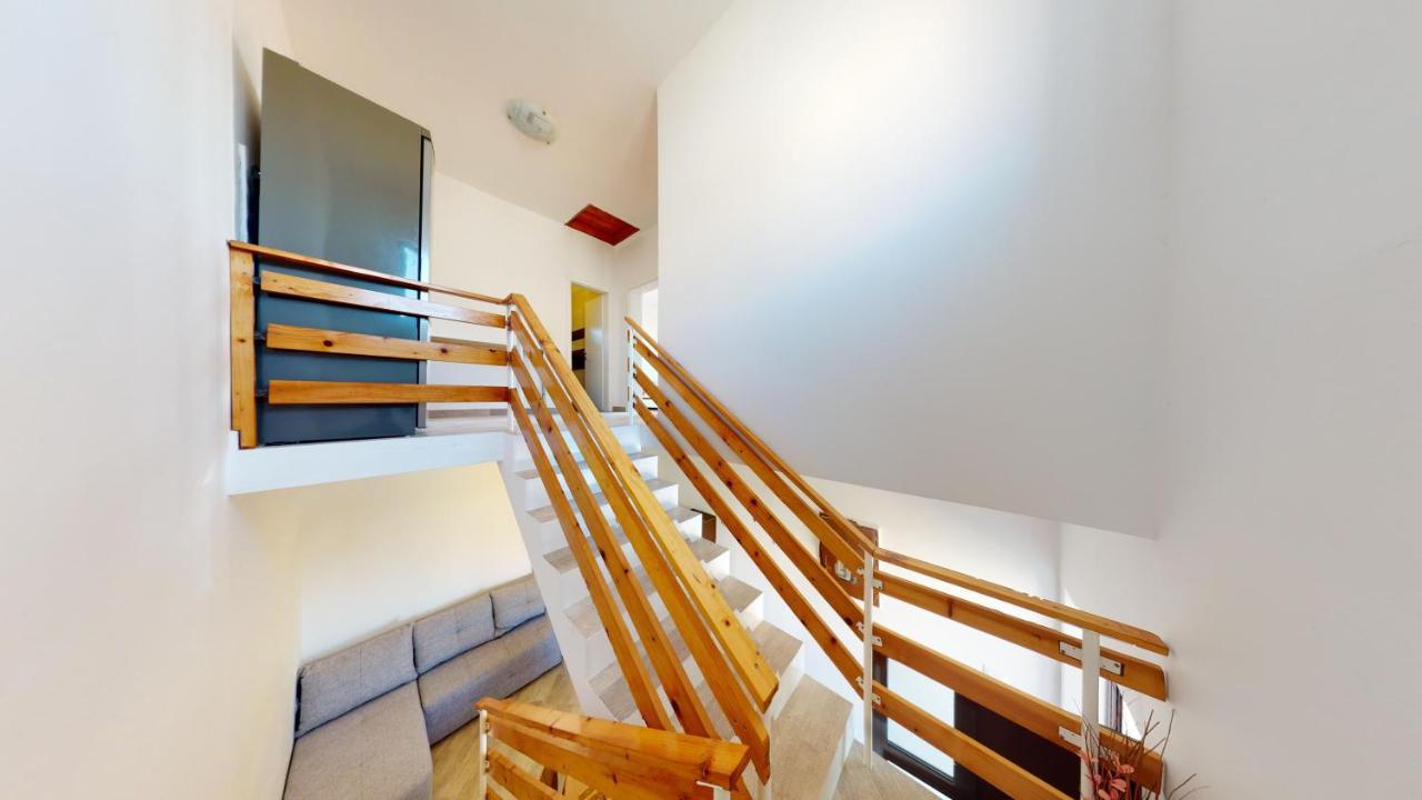 ميتغنا Apartments Riva المظهر الخارجي الصورة