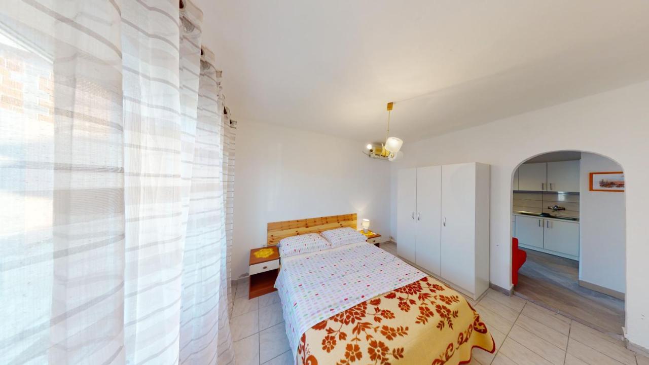 ميتغنا Apartments Riva المظهر الخارجي الصورة
