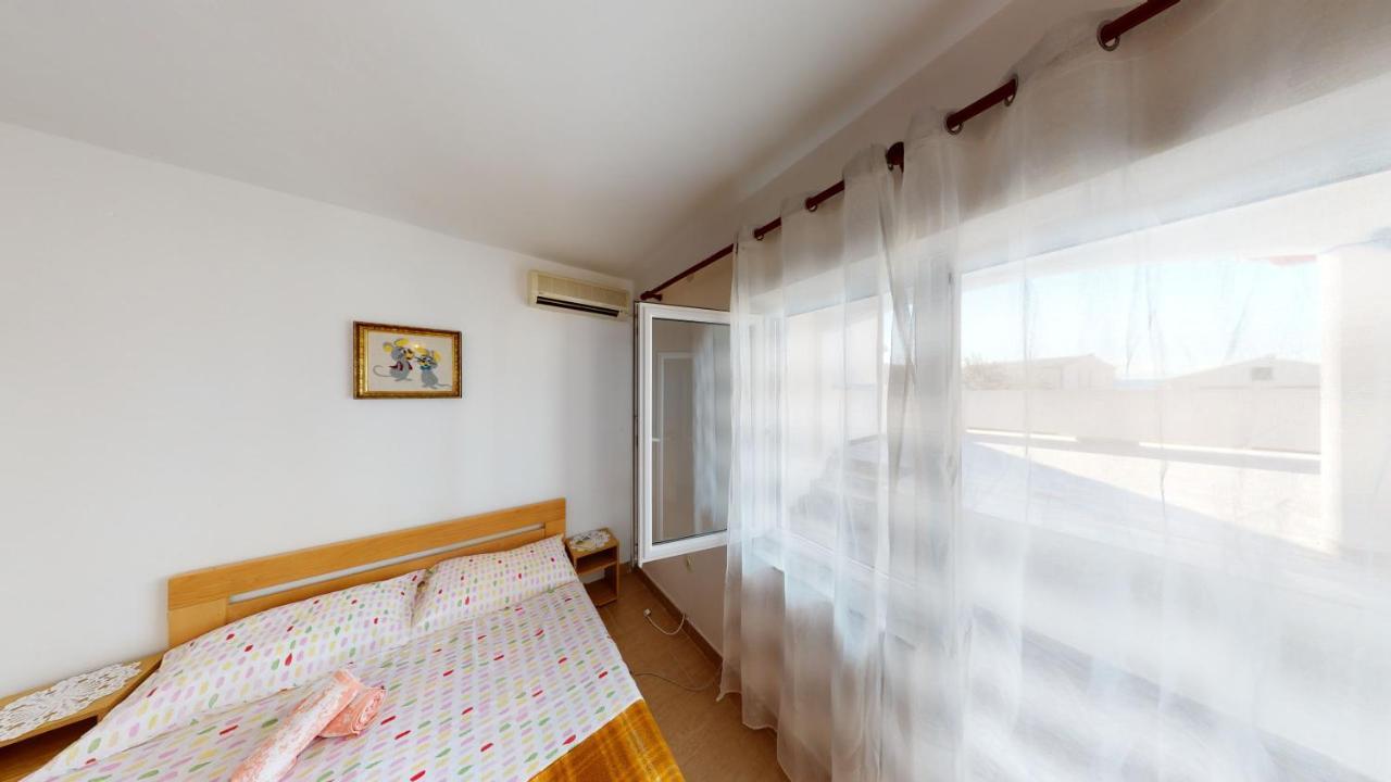 ميتغنا Apartments Riva المظهر الخارجي الصورة