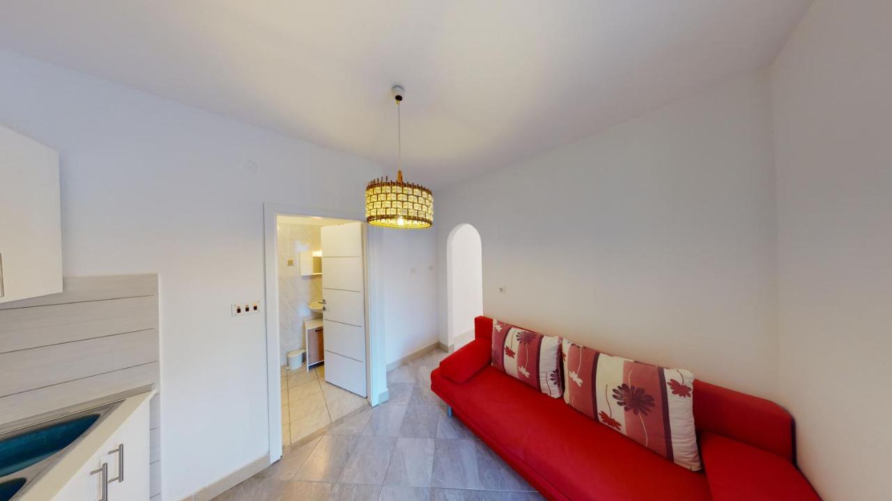 ميتغنا Apartments Riva المظهر الخارجي الصورة