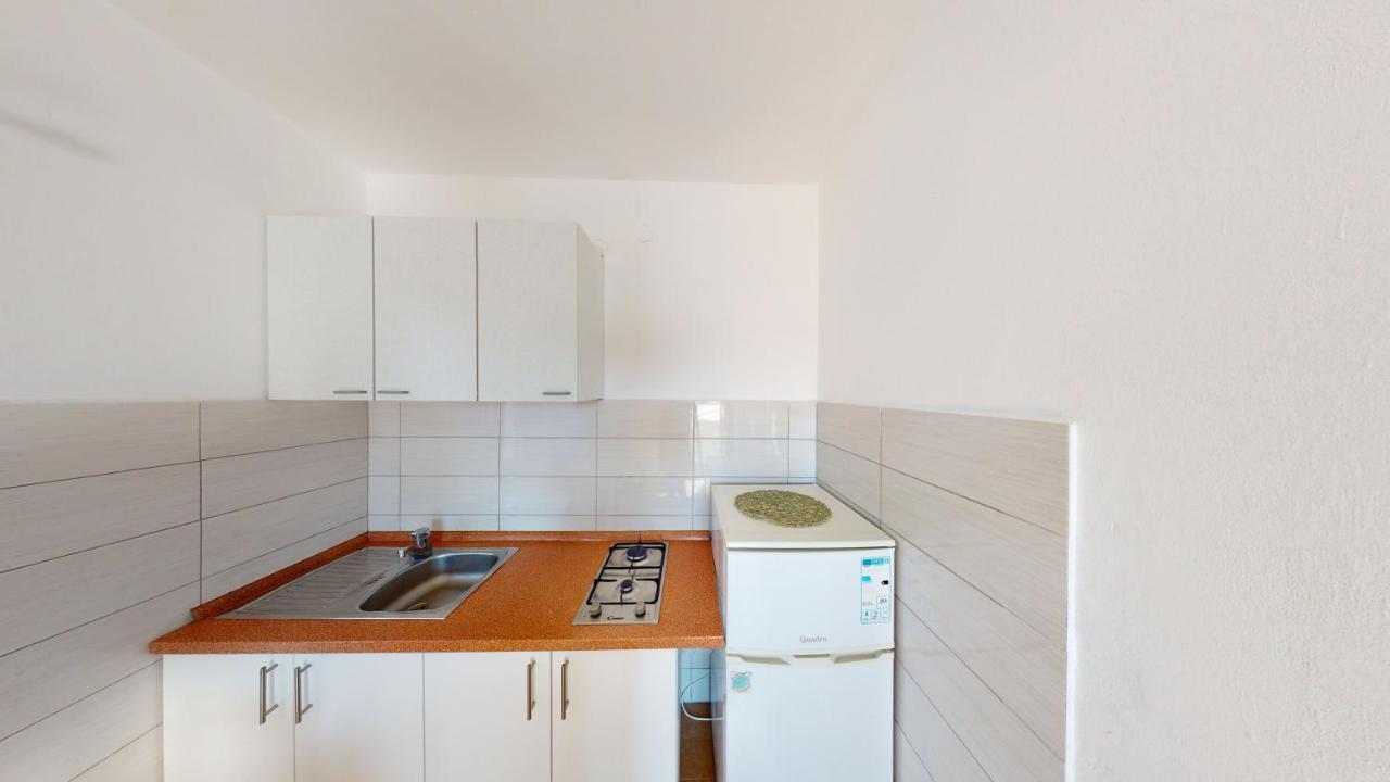 ميتغنا Apartments Riva المظهر الخارجي الصورة